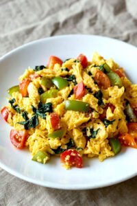 scrambled eggs with vegetables