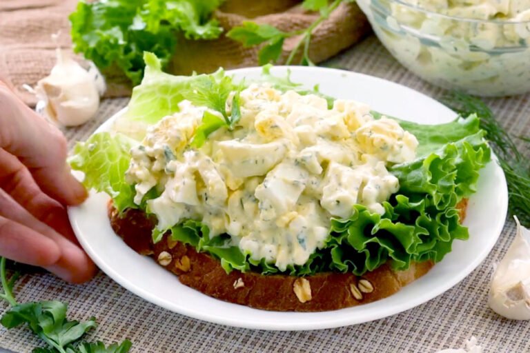 Hard Boiled Eggs with Cottage Cheese