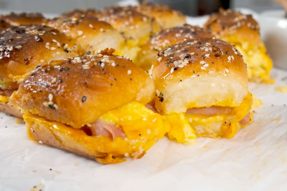 Sandwich with Hawaiian Rolls